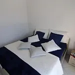 Gi For 6 People Hébergement de vacances