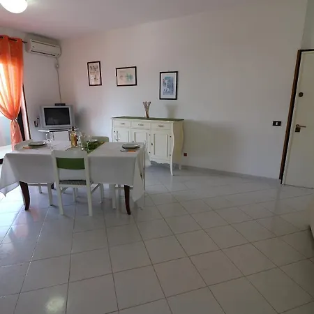 Holiday home Gio For 6 People